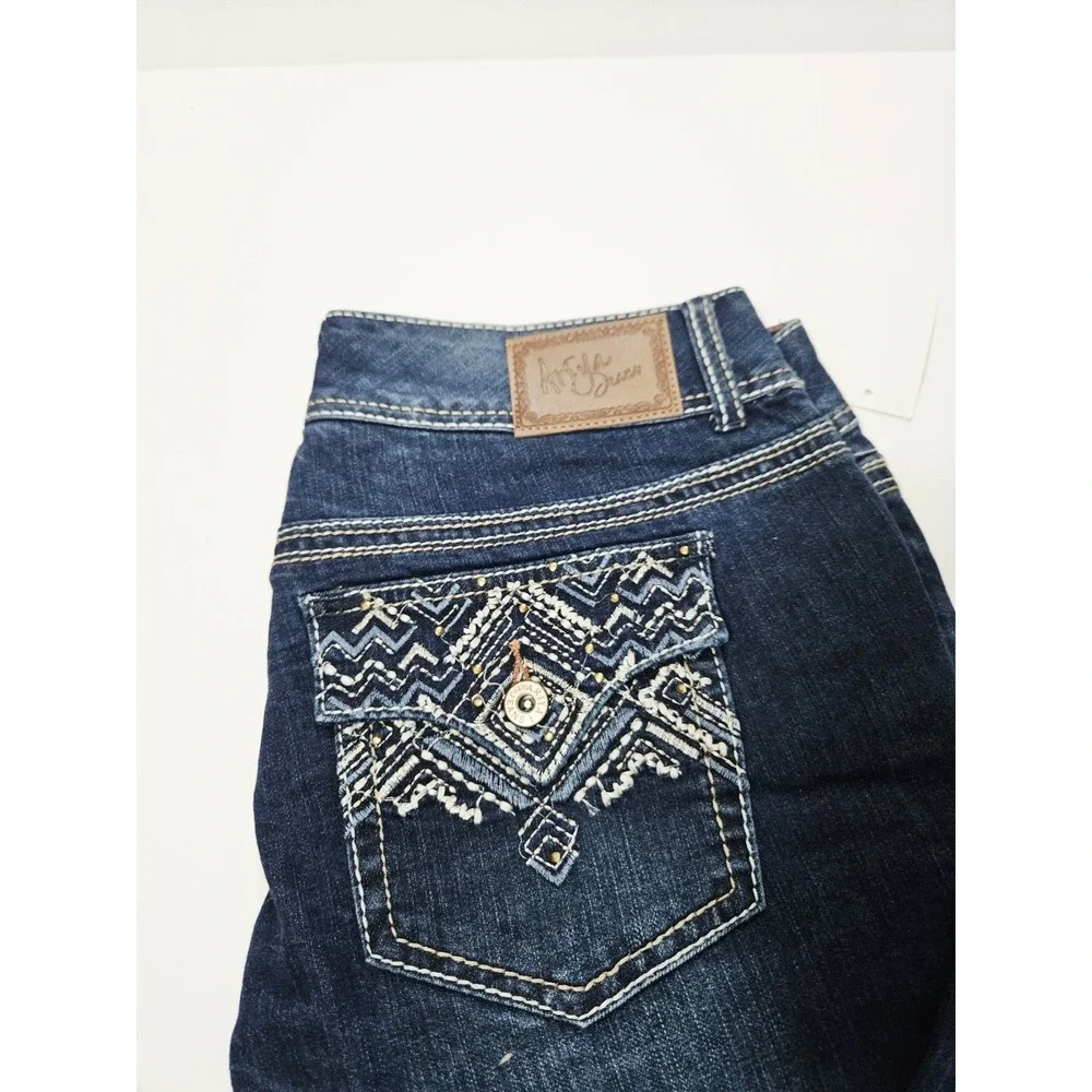 NEW ARIYA JEANS Women's Size 13/14 Slim Bootcut Flap Pockets Blue‎ Embroidered